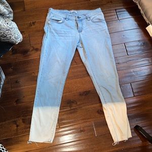 Light wash jeans with bleached design